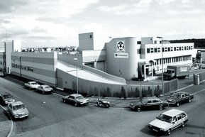 unternehmen geschichte 06 GEBAEUD83